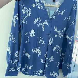 Ann Taylor Long Sleeved Petite Top